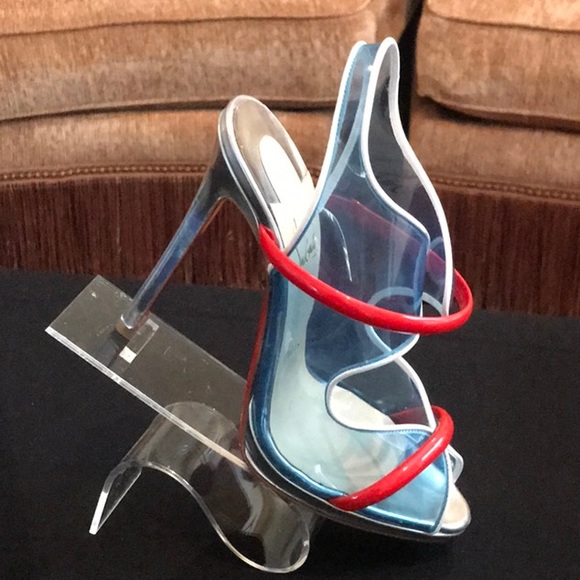 Christian Louboutin Aqua Ronda - Picture 2 of 5